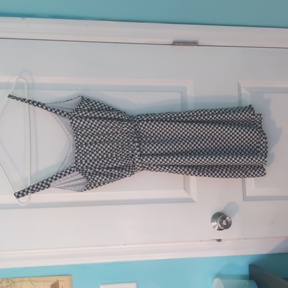 Heart Pattern Rhode Dress - Picture 3 of 3